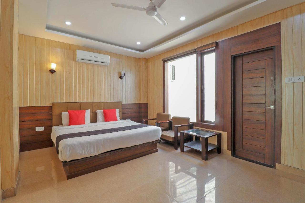 Capital O 76444 Hotel Hill-Top Inn Narendra Nagar Exteriér fotografie
