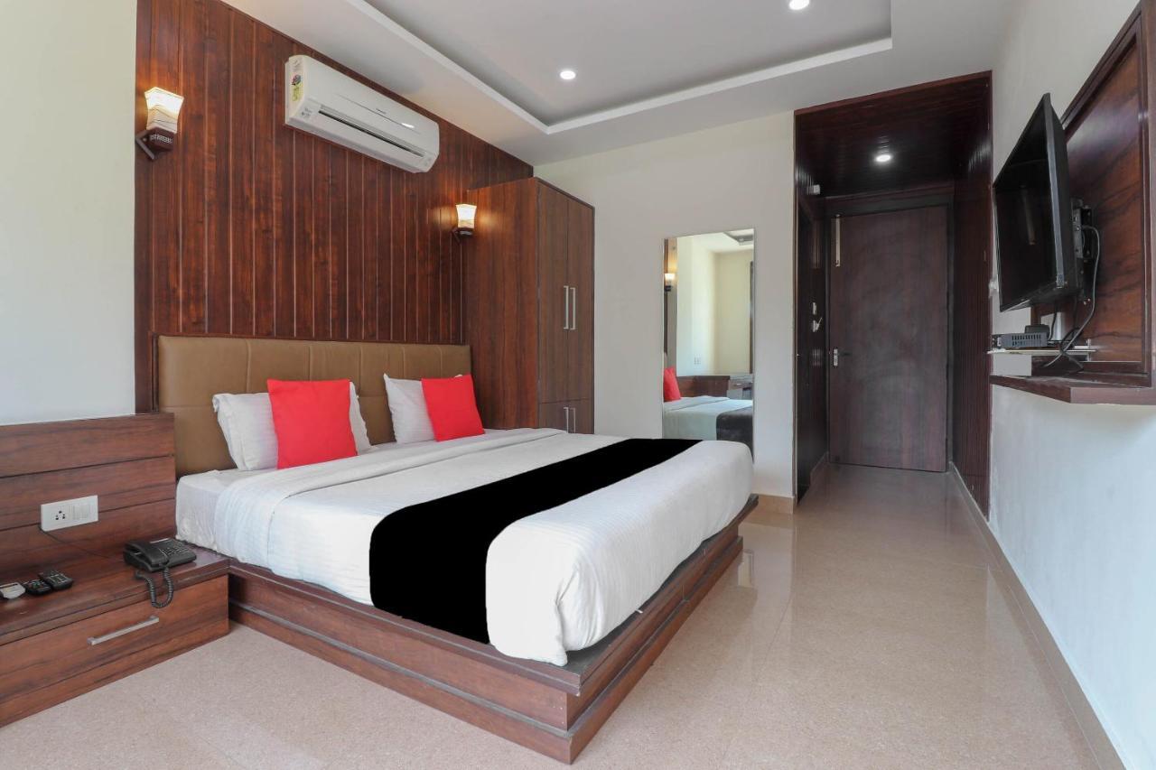 Capital O 76444 Hotel Hill-Top Inn Narendra Nagar Exteriér fotografie